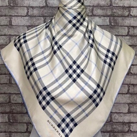 authentic BURBERRY 34" silk NOVA CHECK plaid SCARF - Picture 2 of 7